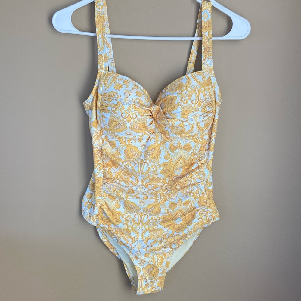 NipTuck One Piece Swimsuit Size 6